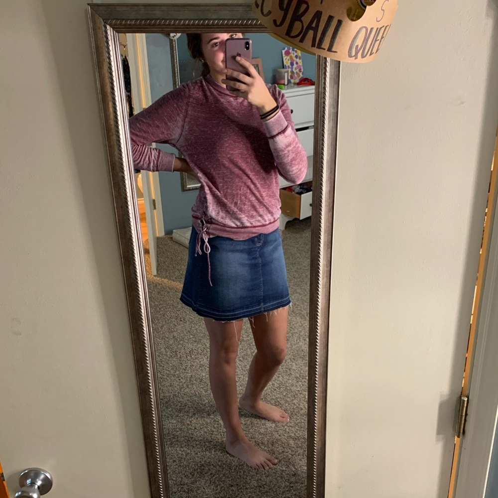 Long sleeve maroon shirt